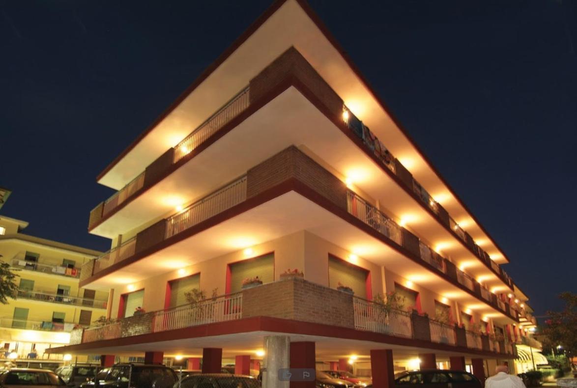 Hotel Jolanda Bellaria-Igea Marina Eksteriør billede