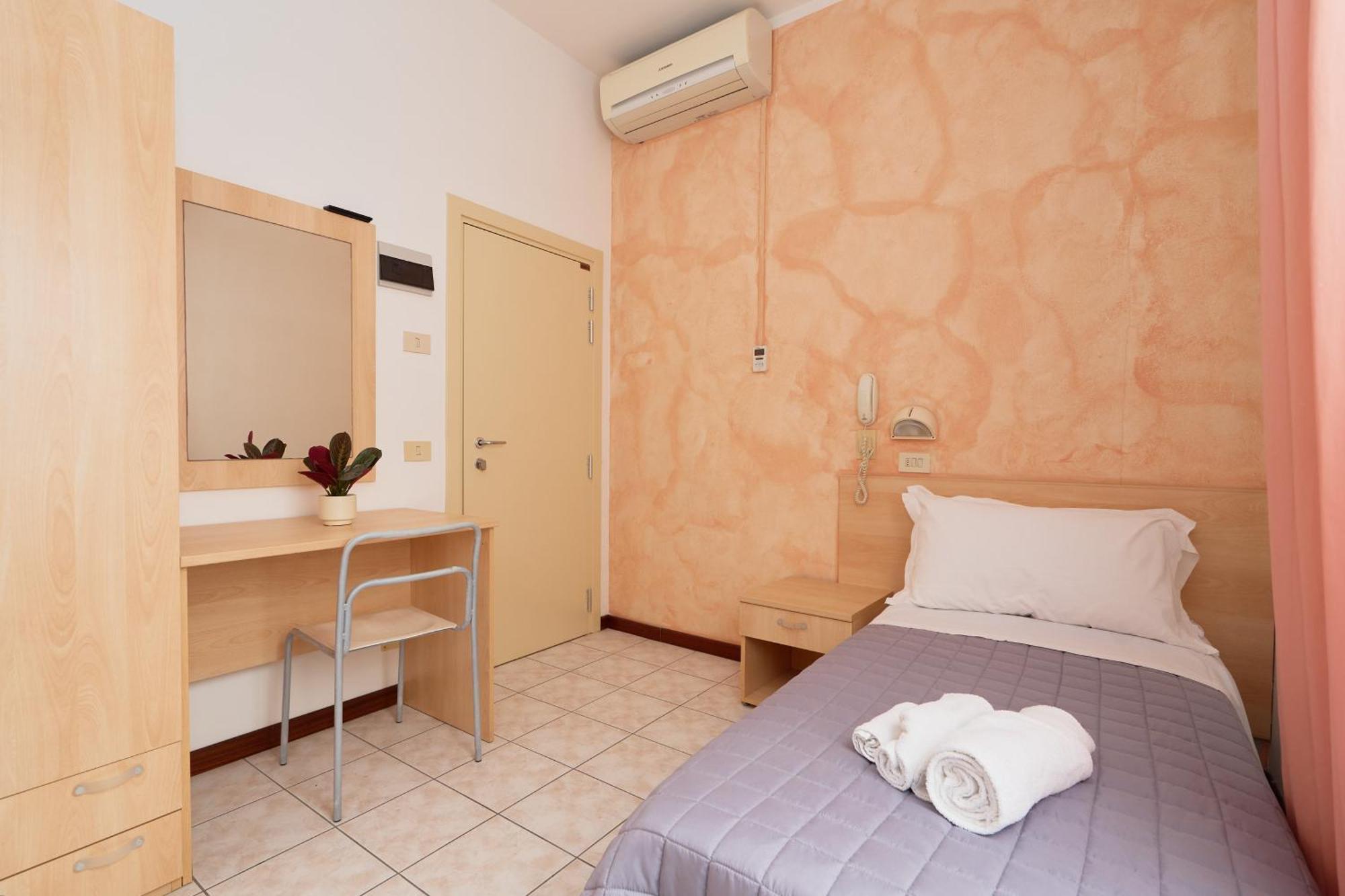 Hotel Jolanda Bellaria-Igea Marina Eksteriør billede